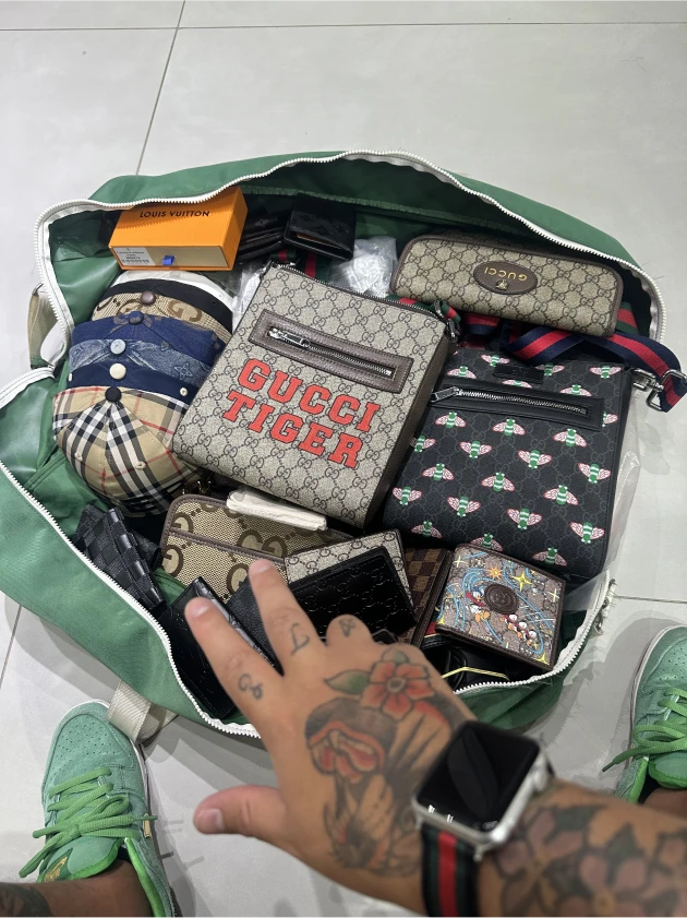 1D5739A7-0C73-4E0D-AAB4-298F99200B9D_1x